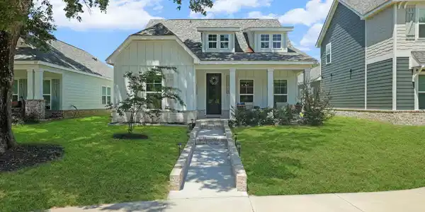 Image 2: 3_121 grande view dr, biloxi_cpm_009