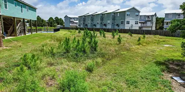Image 4: 2 Sea View Circle, Long Beach, MS 39560