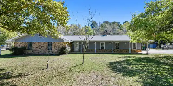 1900 Beachview Drive