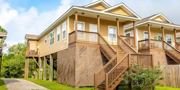 301 Lac Blue Ave Unit B Avenue