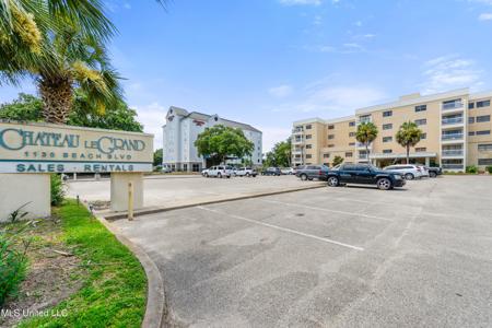 1130 Beach Boulevard