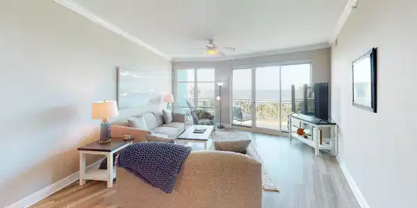 Image 4: Living roomalt (1)