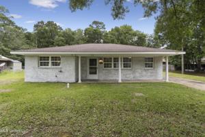 126 Linda Circle