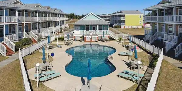 1515 East Beach