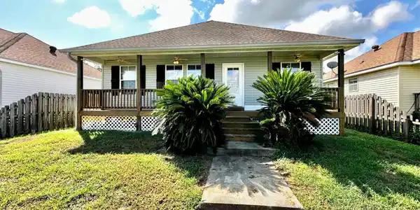 3059 Longfellow Drive