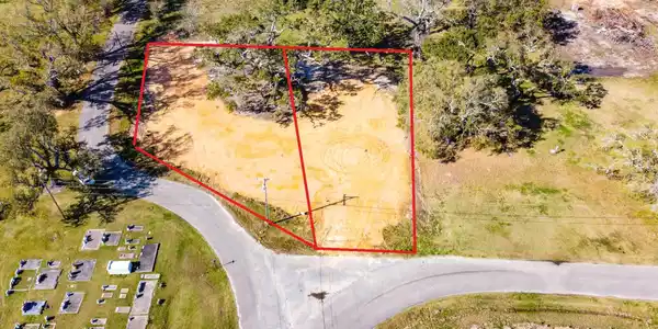 Lot 17 Rue Dauphine Circle