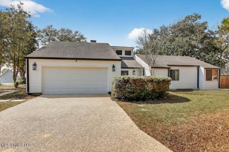 5420 Diamondhead Drive