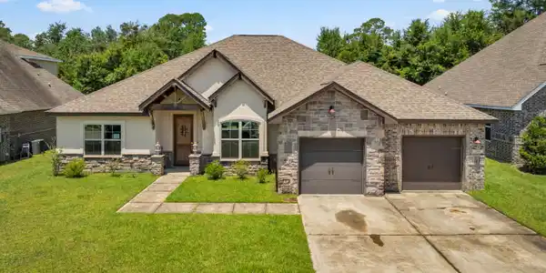 709 Champagne Drive