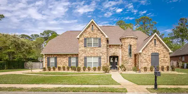 2101 Whitney Oaks Drive