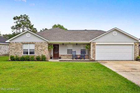 8713 Live Oak Avenue