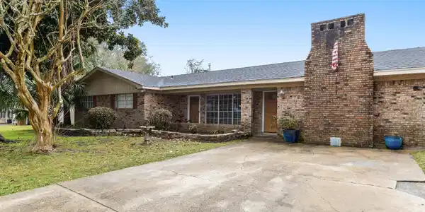 2079 Trailwood Drive