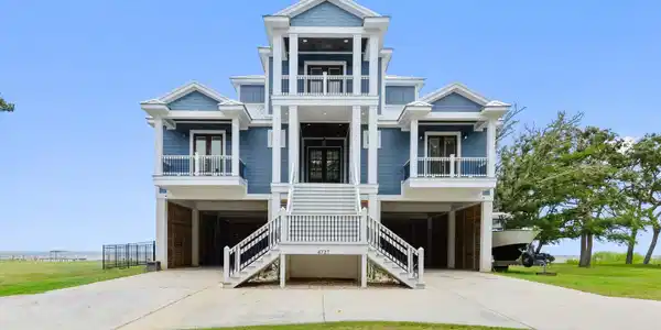 4727 E Belle Fontaine Road