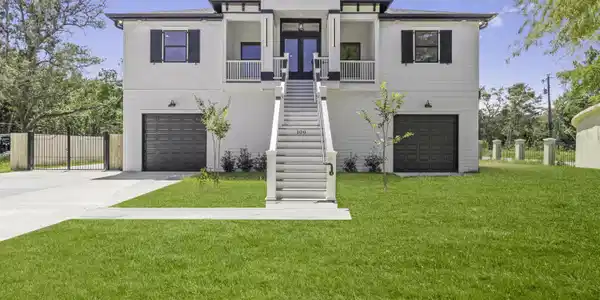 100 Blue Ridge Court