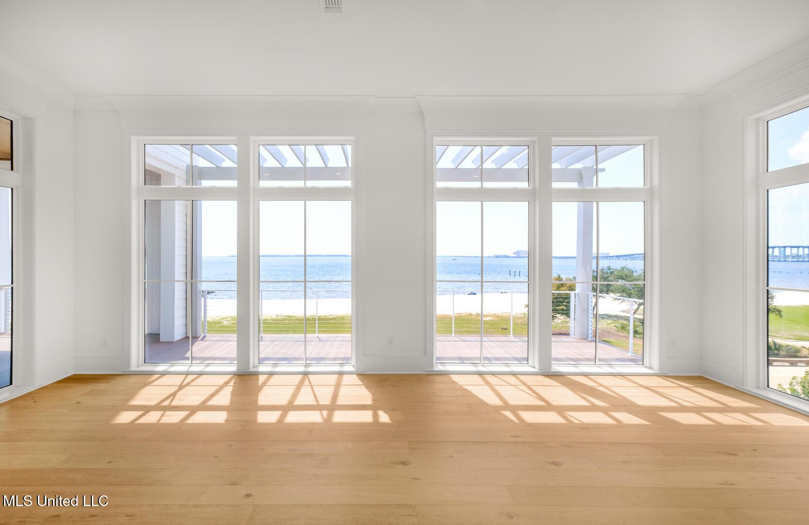 Image 3: 109sbeach-final-18