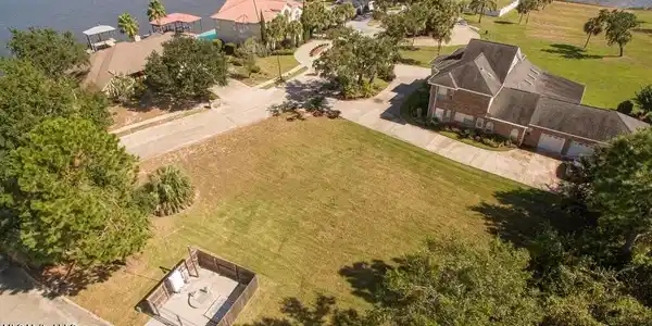 Image 4: 34 Bayou Laporte 4