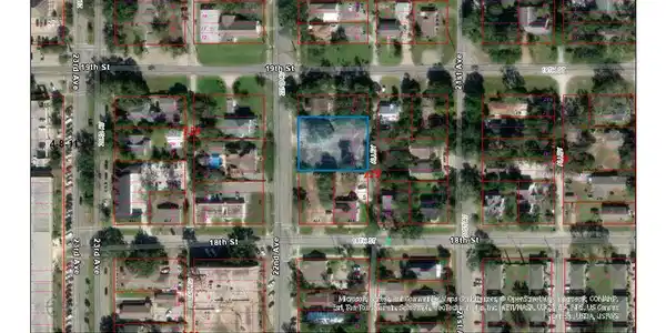 Image 2: Lots 18-22 22nd Ave