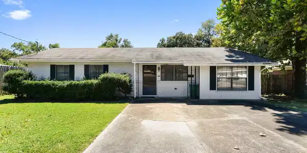 43 32nd Street