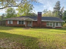 2309 Country Club Lane N