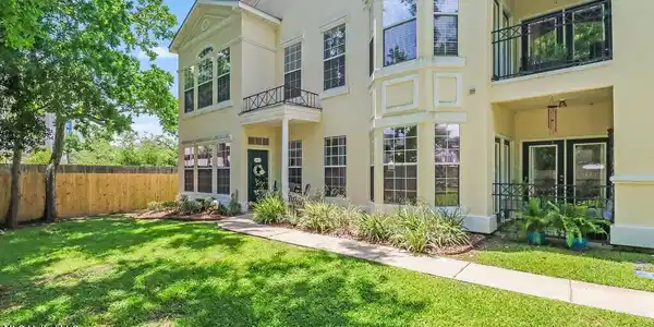 2252 Beach Drive