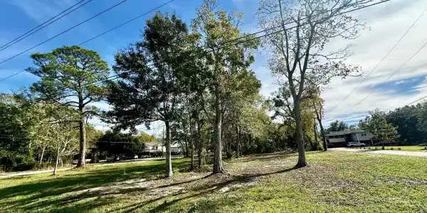 320 E North Street