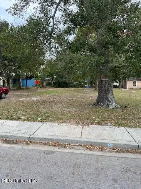 Image 1: 259 LAUREL CT 2