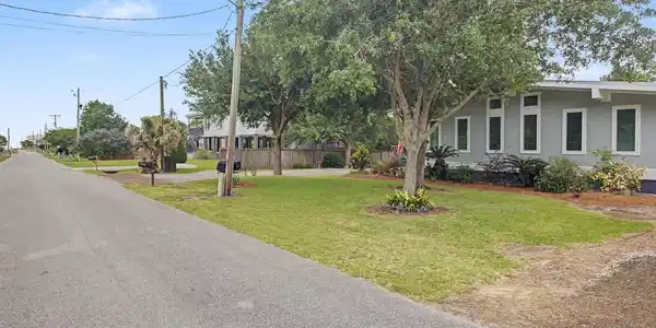 Image 3: Street view