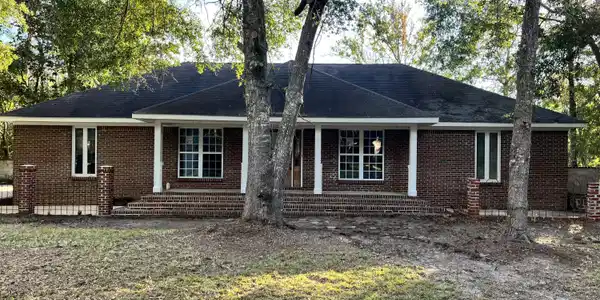 2709 Robert Hiram Drive