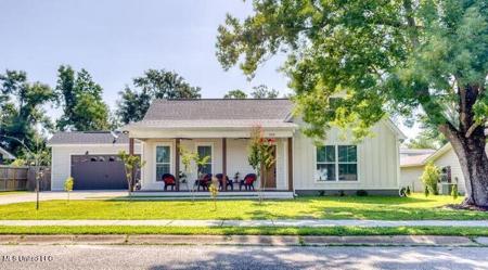 104 Boggs Circle