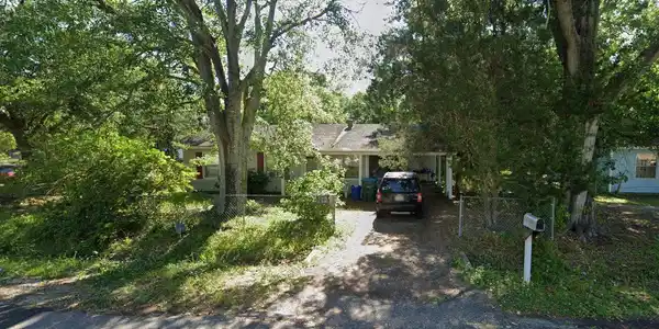 2416 Sycamore Street