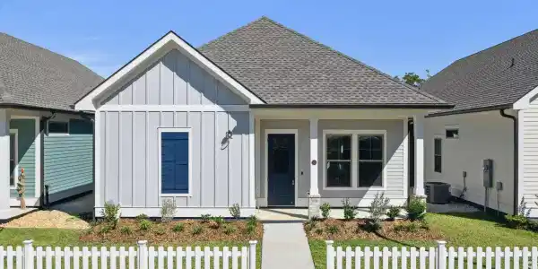 527 Dunbar Court