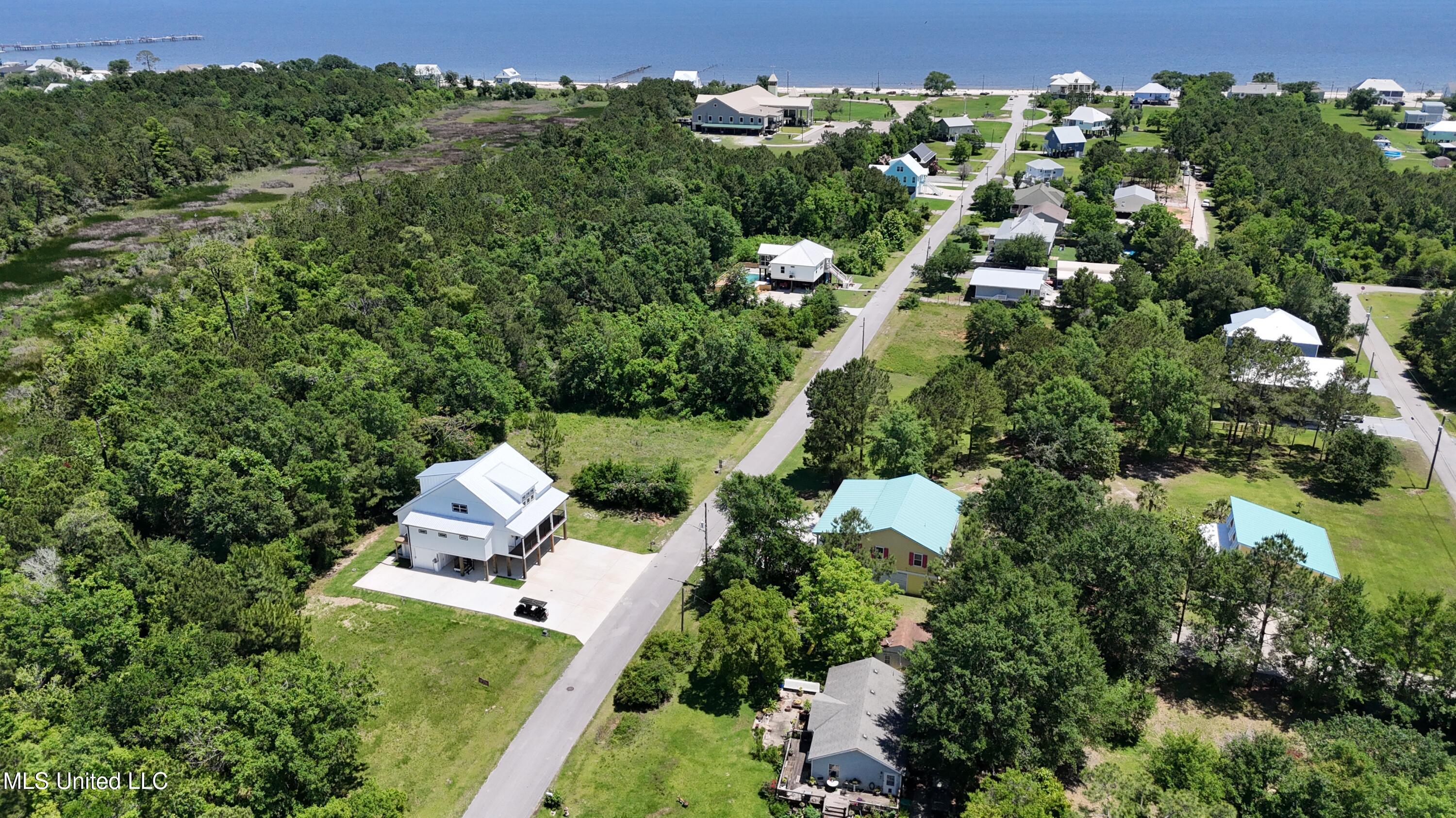 Image 2: DJI_20250511133329_0004_D