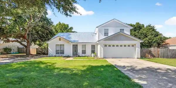 1210 Merritt Lane