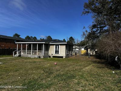 212 Lawler Avenue
