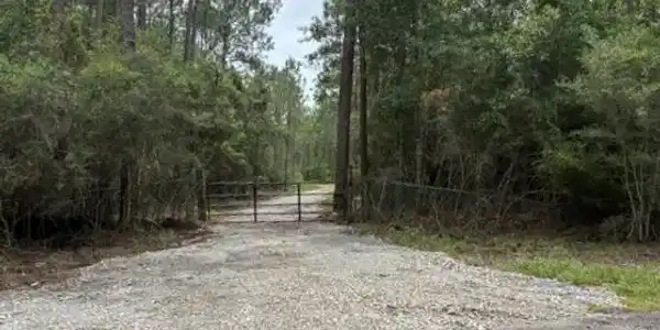 Parcel 2 Menge Avenue
