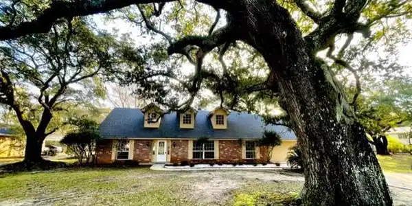 1408 Seacliffe Drive