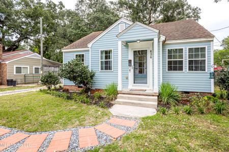 426 Oaklawn Place