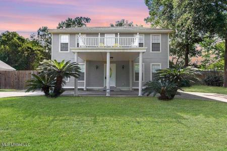2720 Beachview Drive