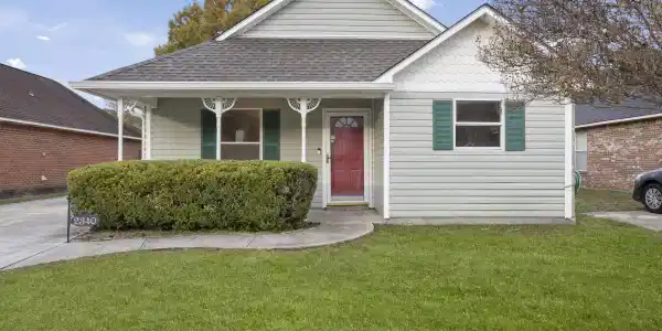 2340 Magazine Court