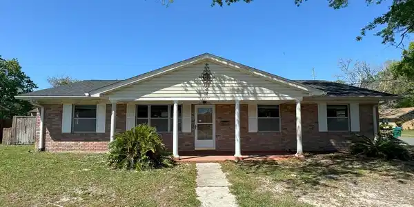 2217 Swetman Boulevard
