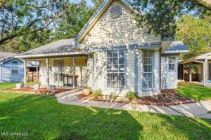 1124 Glendale Place