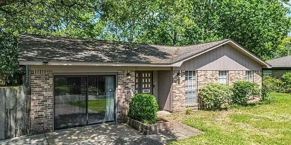272 Mccool Street