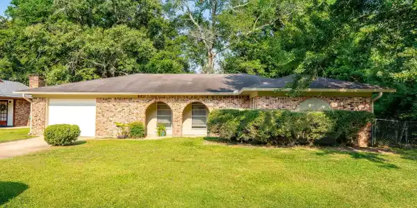 1809 Sandpiper Avenue