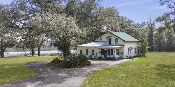 3608 Knapp Road