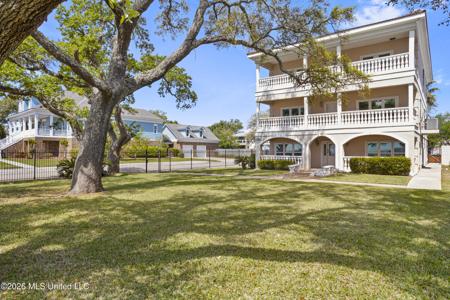 1100 E Beach Boulevard