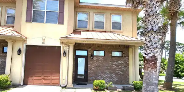 111 Capri Place