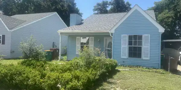 1723 James Buchanan Drive