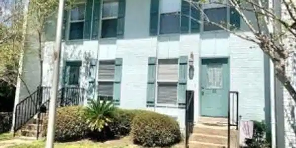 3230 Cumberland Road