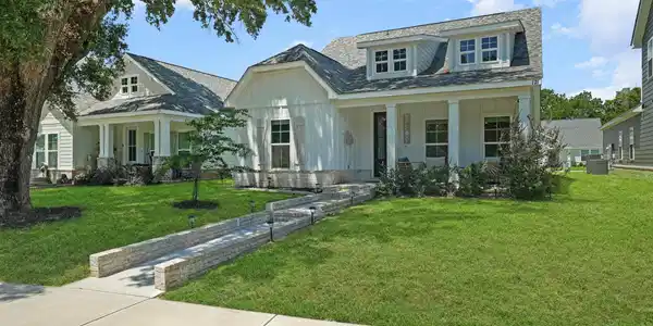 Image 4: 4_121 grande view dr, biloxi_cpm_014