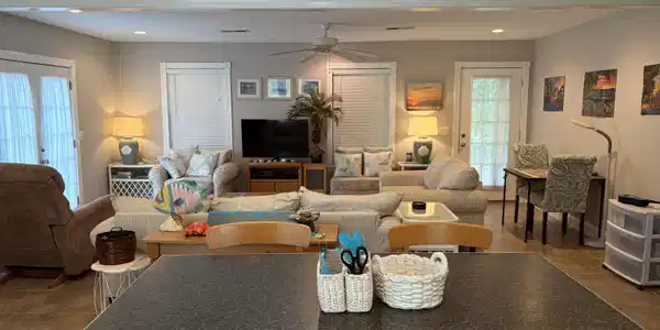 Image 2: Living Room