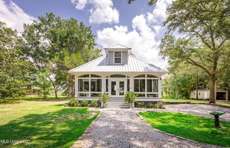11090 Pointe Aux Chenes Road